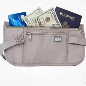 NIB Travel Smart by Conair Unisex RFID Blocking Waist Security Pouch.